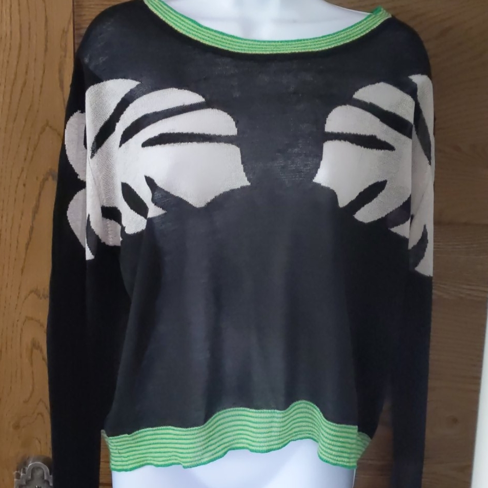 Townsen Palm Print Lightweight Sweater